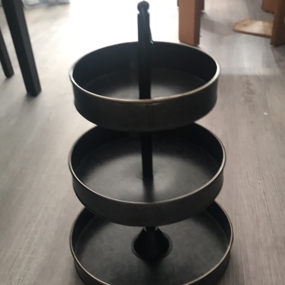 Tiered Metallic Organizer/Display